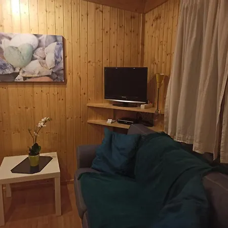 Chalet Seaesta Comfort Lago Di Lugano בקתה